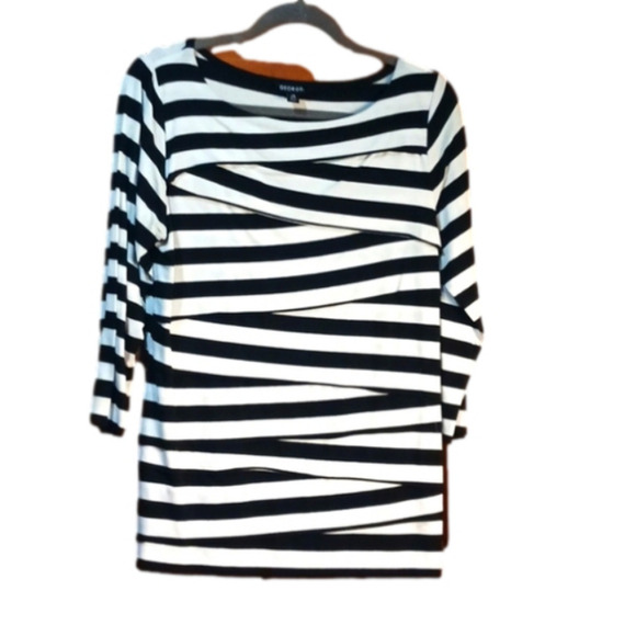 COPY - 👕10/$30 GEORGE Black and White Size 12/14 Box 23 - Picture 1 of 4